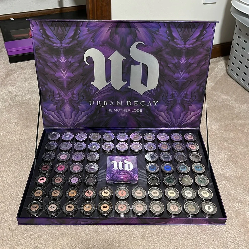 Urban decay the mother lode eyeshadow vault - Picture 1 of 1